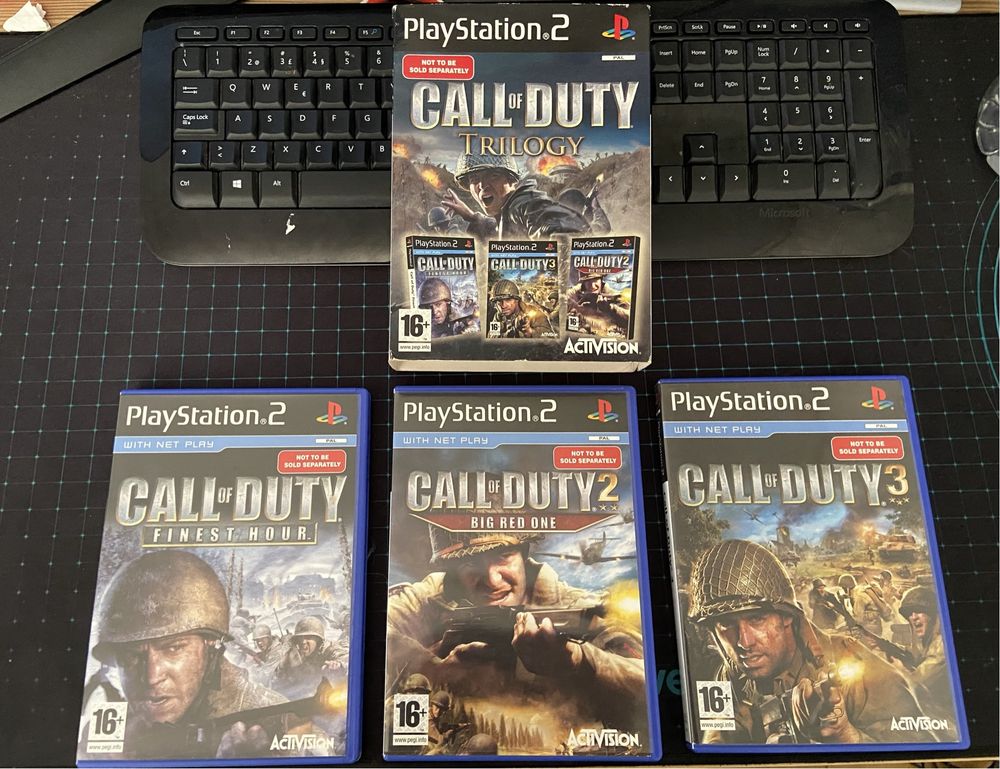 Call of dutty 1,2 e 3 ediçao triologia PS2