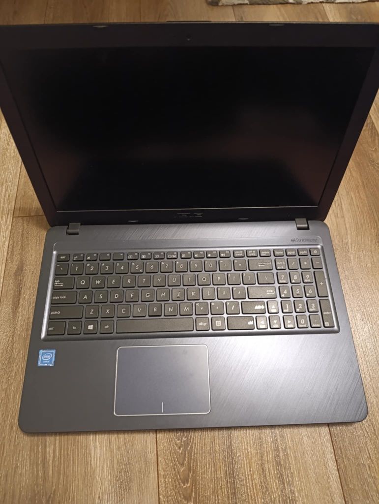 Notebook Asus f543ma