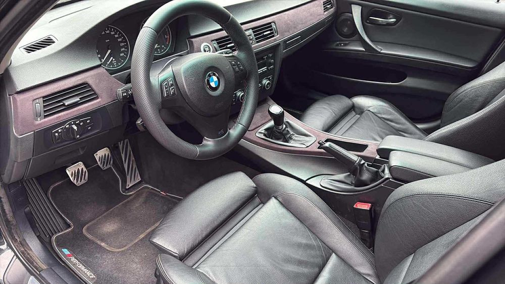 BMW E91 318D M47 122KM