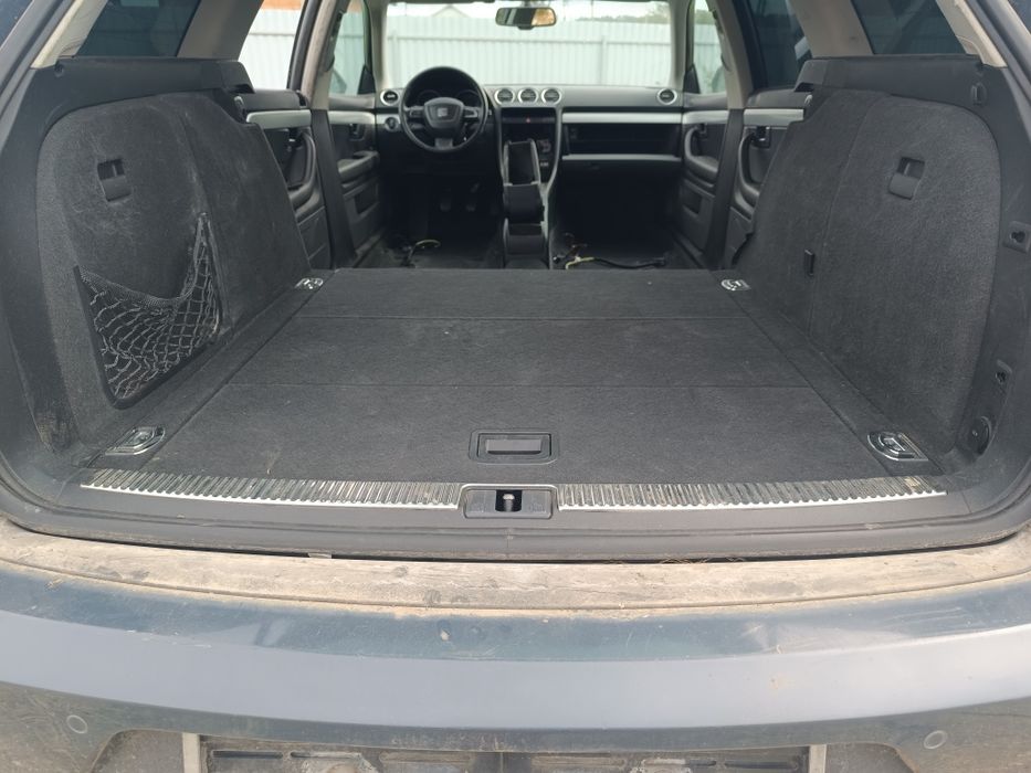 Seat Ексео 2010 року