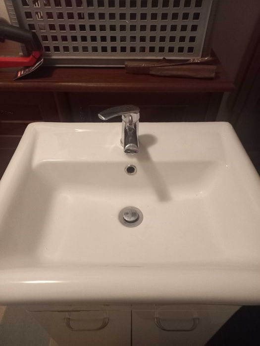 Umywalka plus bateria