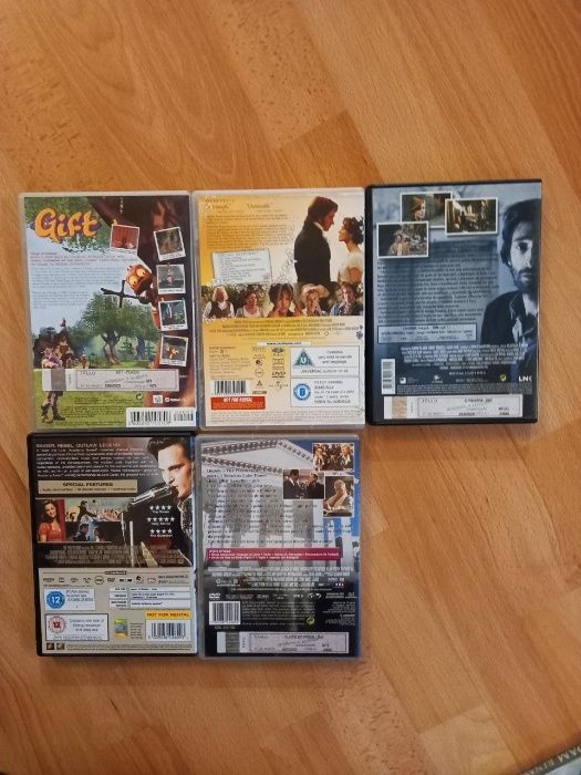 Três DVDs diversos