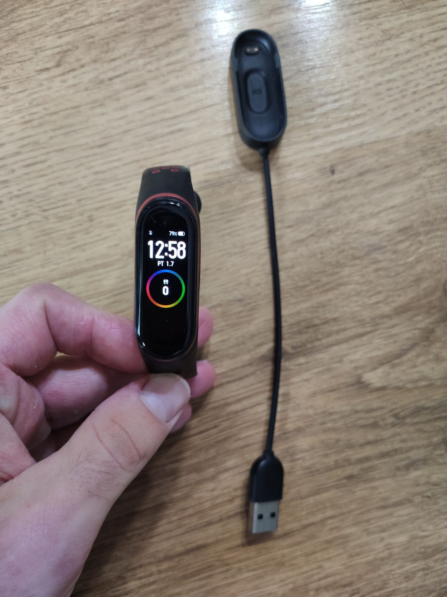 Opaska mi band 4