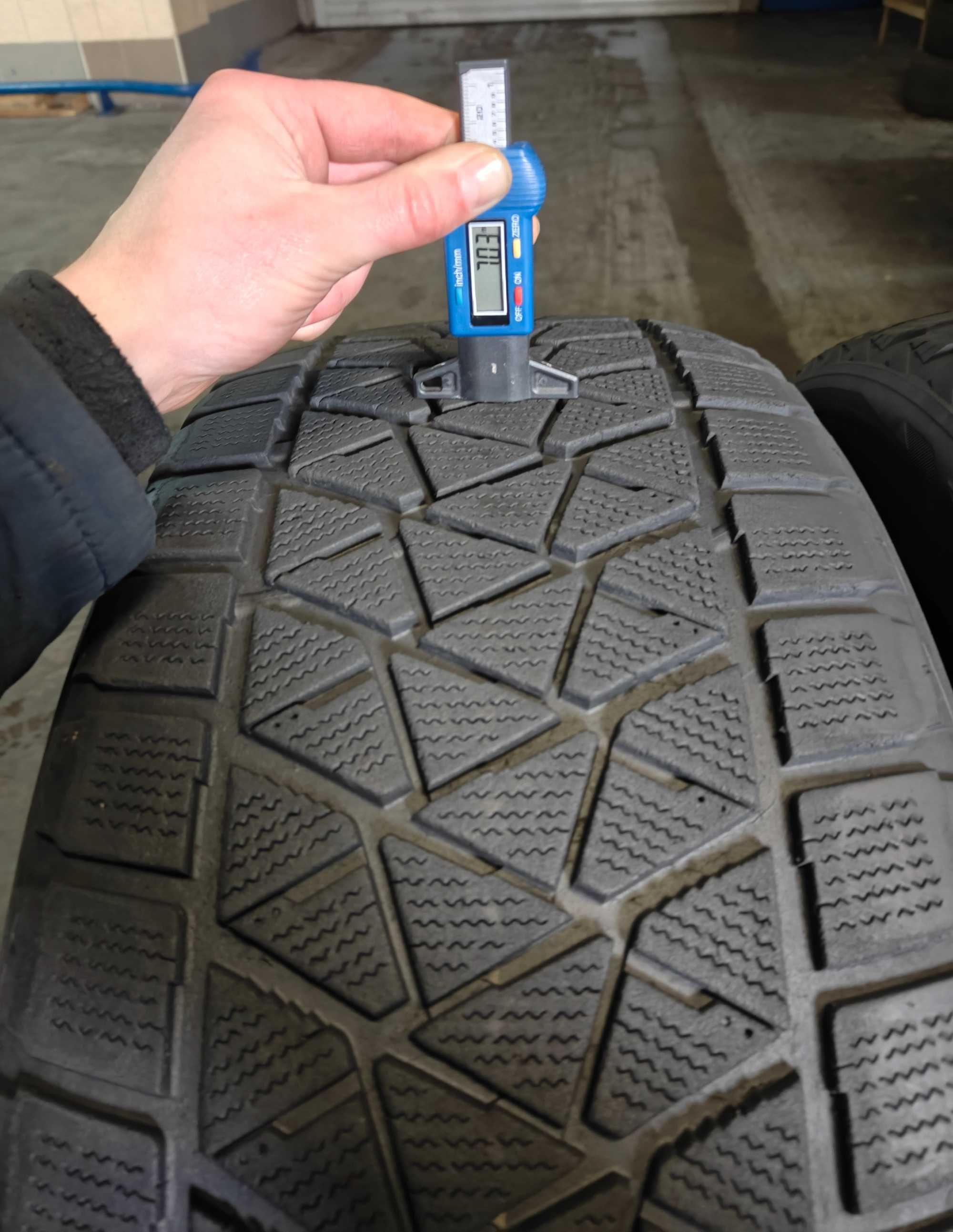 1-2-3-4шт r20 285/50 Bridgestone Blizzak DM-V2 зимові шини