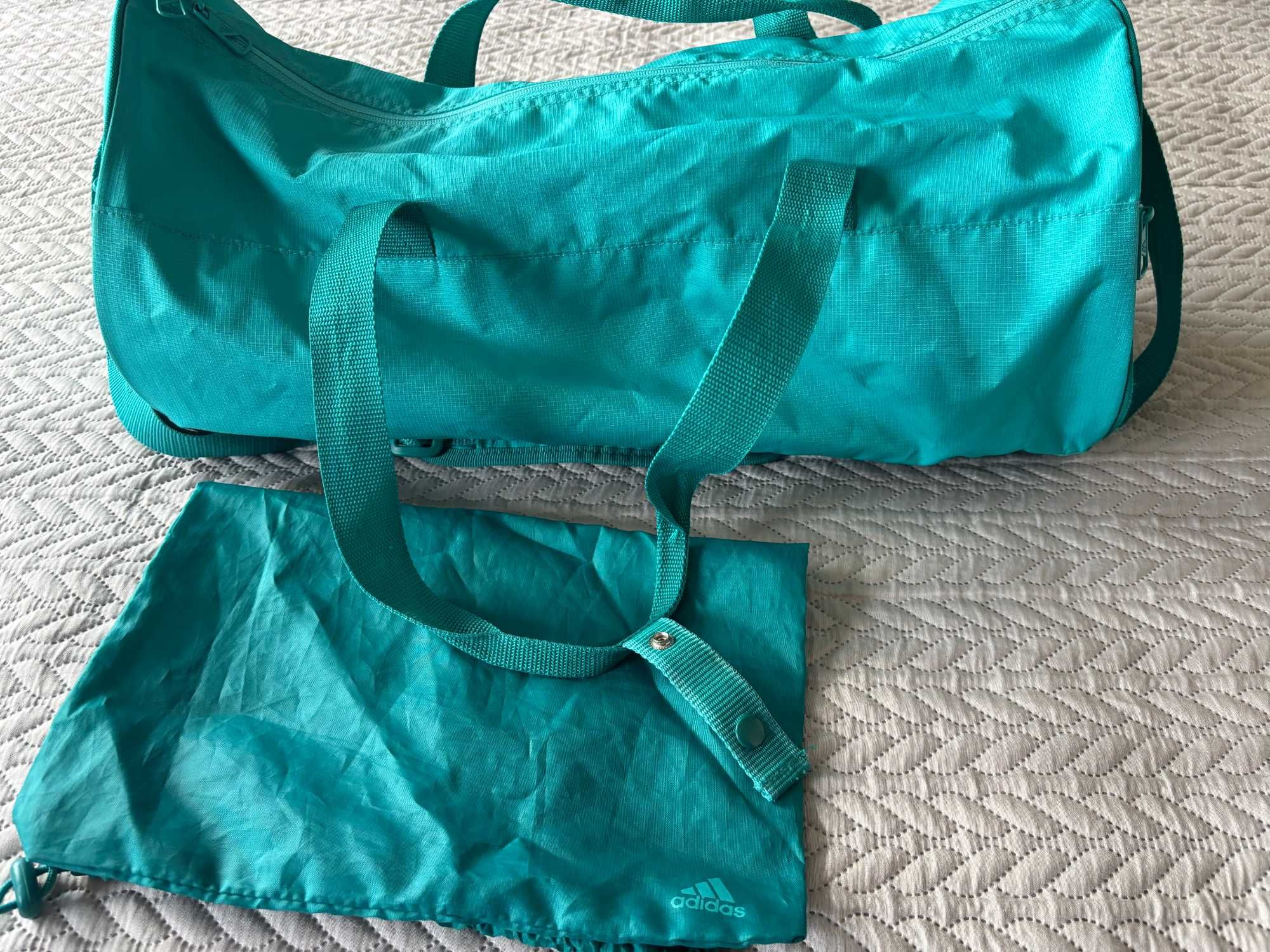 Torba adidas w kolorze morskim