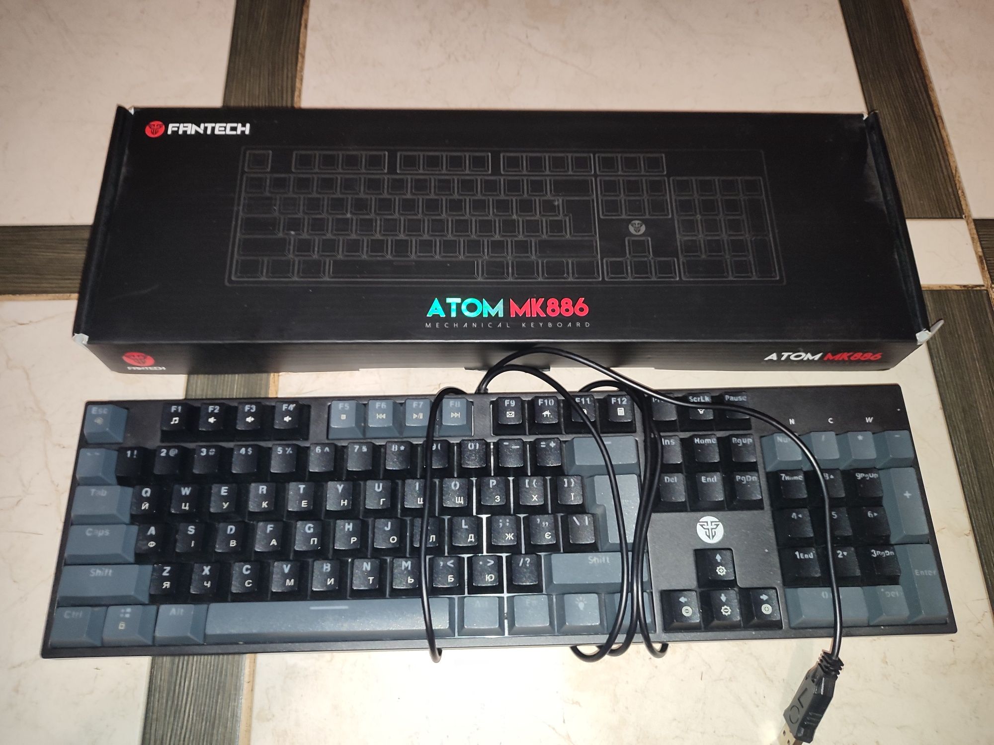 Fantech ATOM MK886 механическая клавиатура