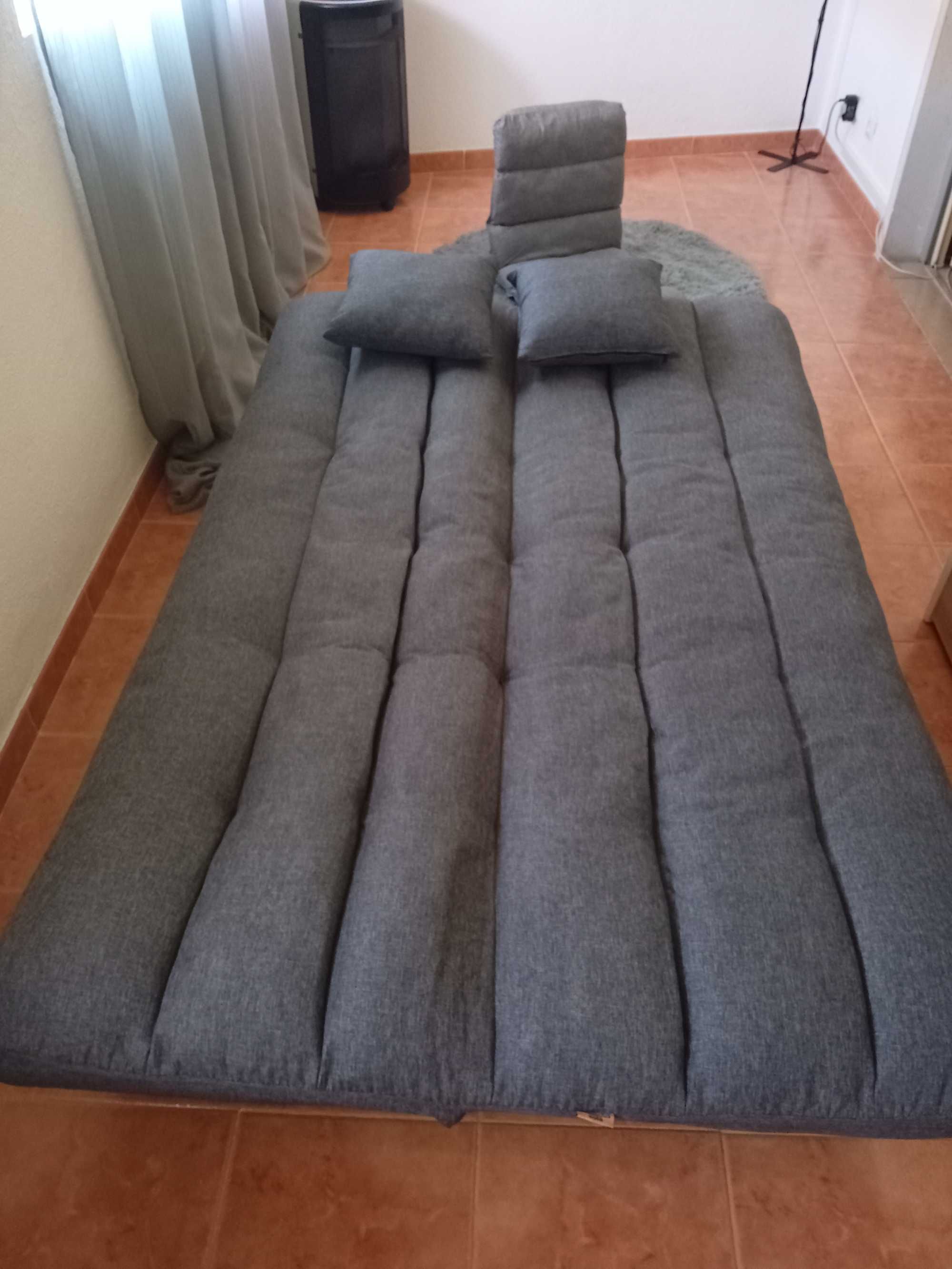 Vendo sofá cama cinza como novo