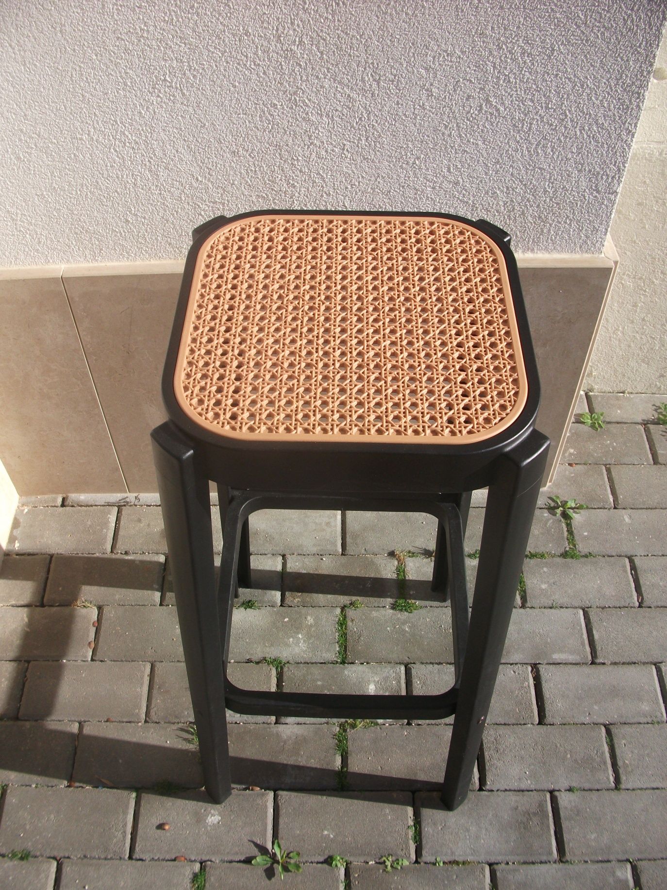 Banco Alto Preto 75 cm Interior/Exterior