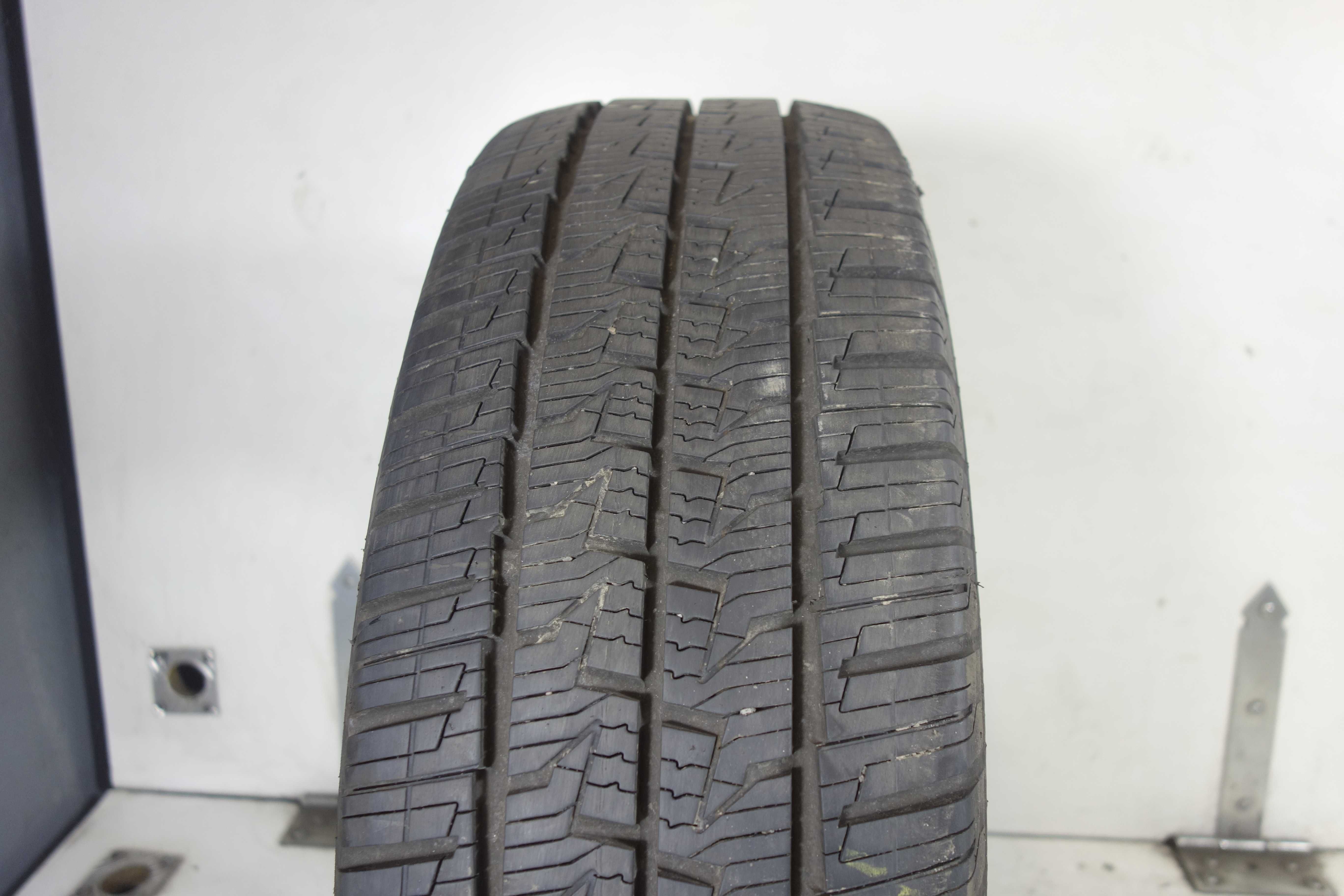Opony używane 215/65/16C - CONTINENTAL Van Contact 4 Season