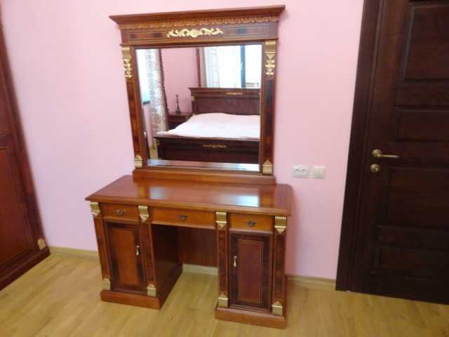 Спальня деревянная шпон Италия