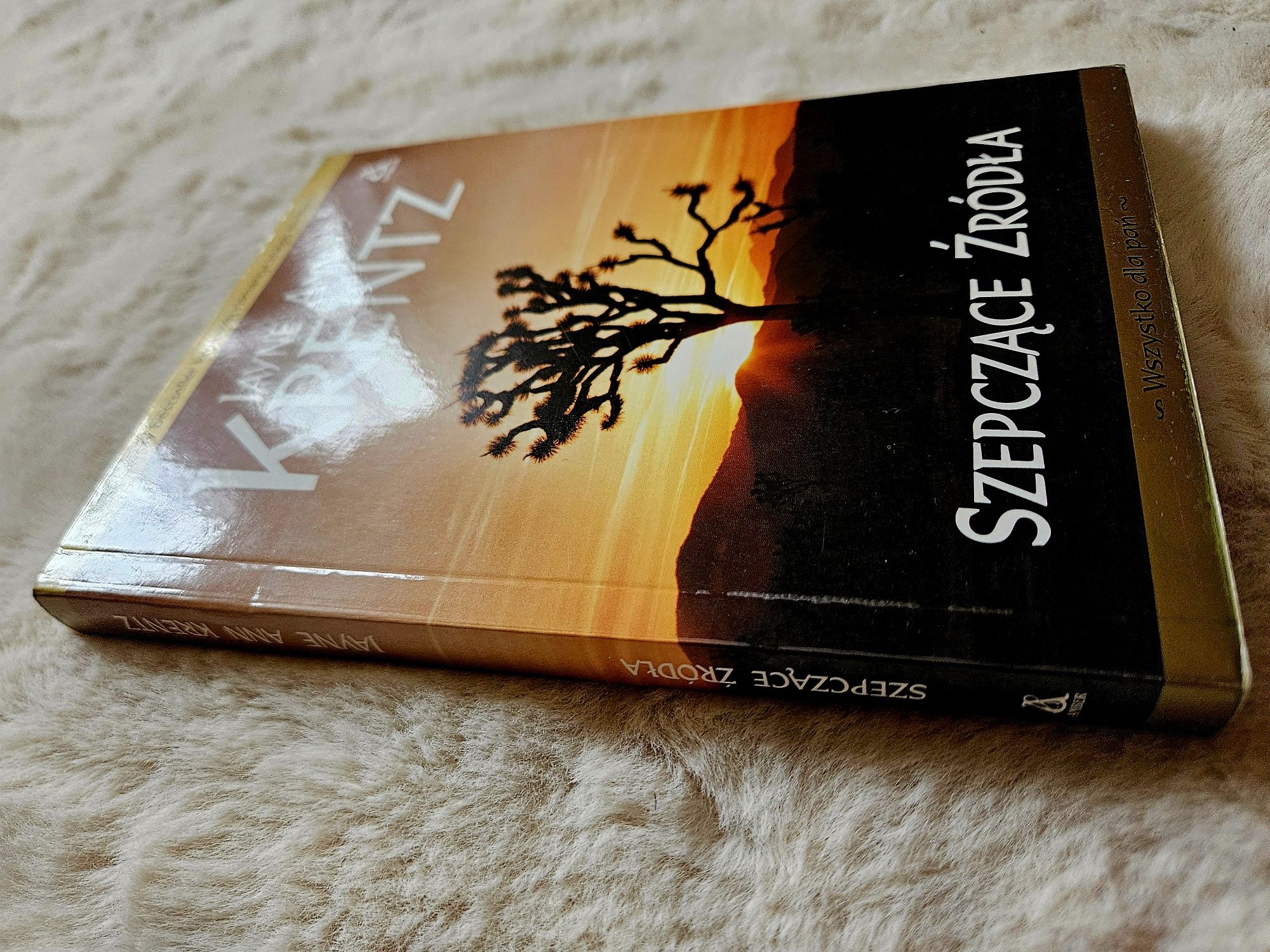 "Szepczące źródła" Jayne Ann Krentz romans