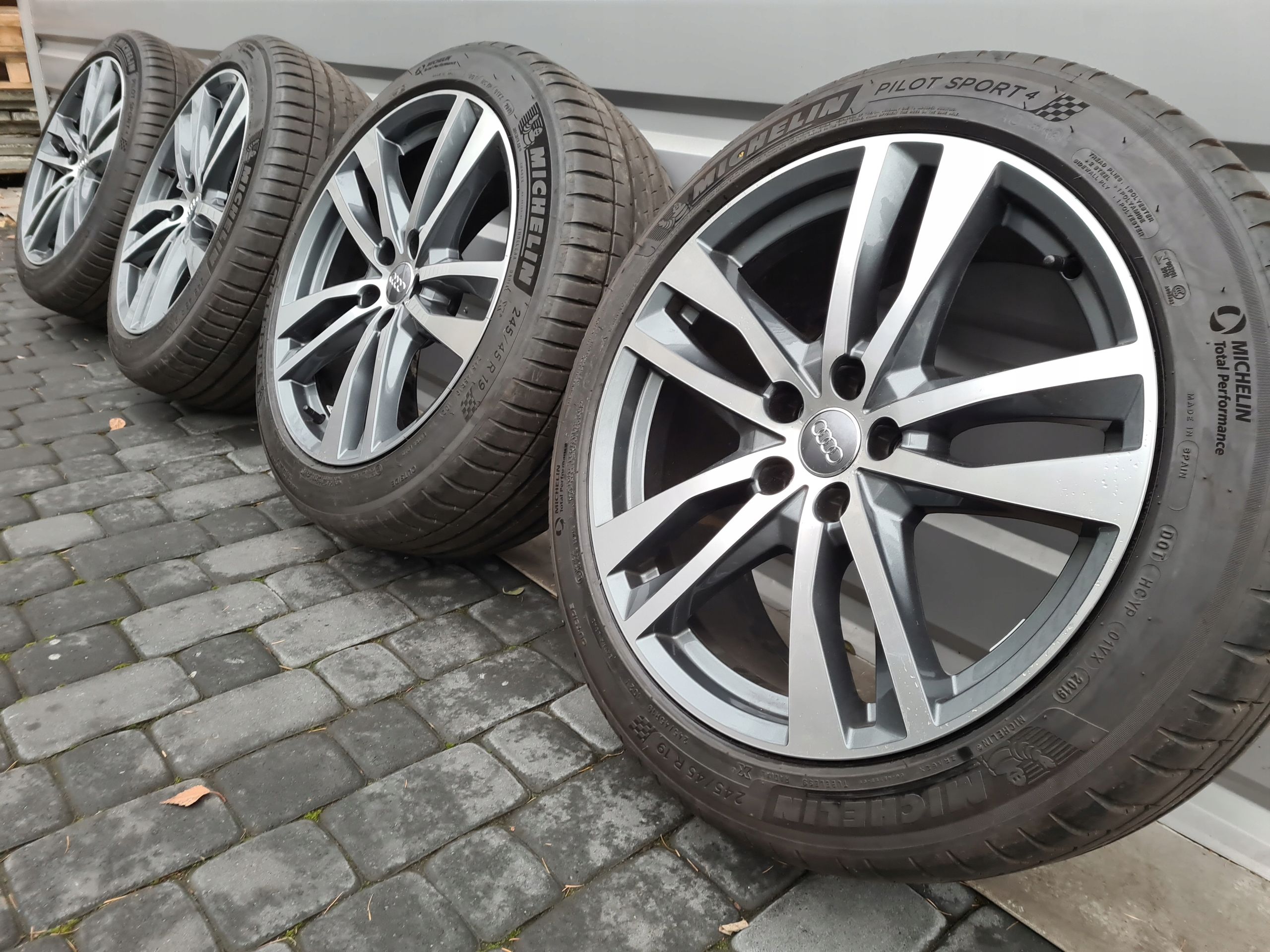 Oryginalne Felgi Audi 19 A4 A5 A6 A7 A8 Q3 Q5 Q7