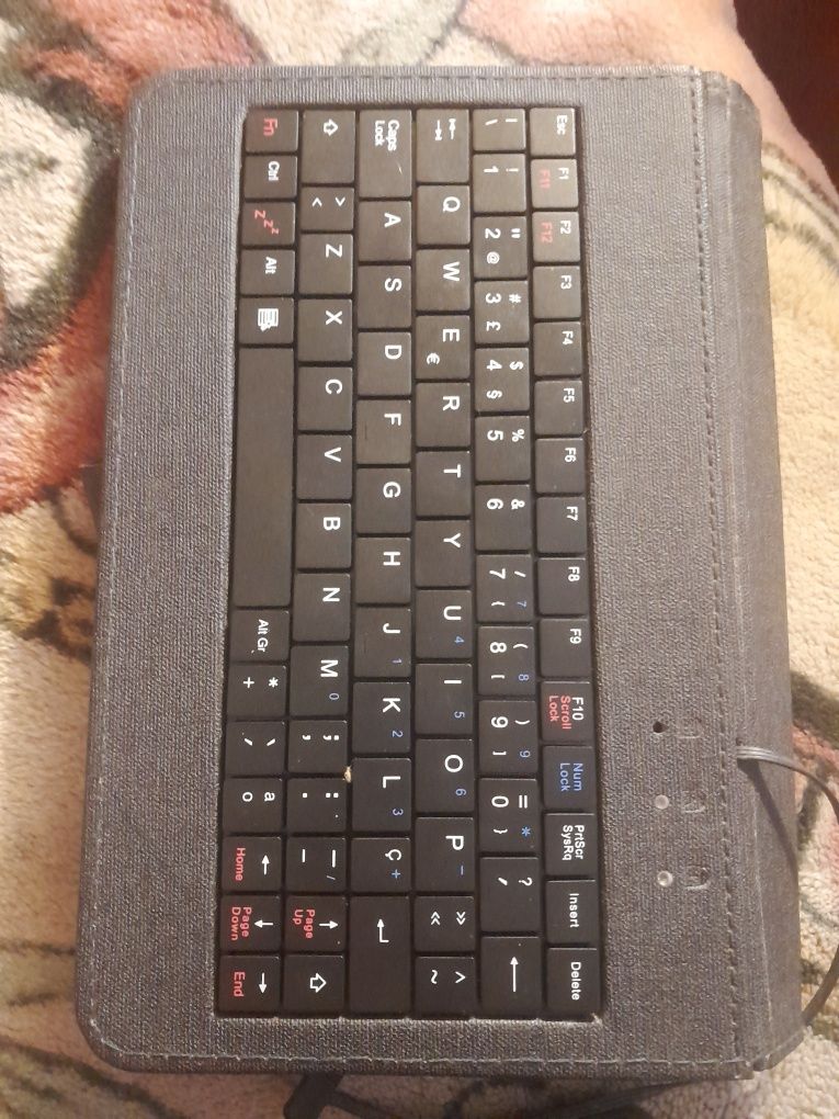 Tablet com teclado