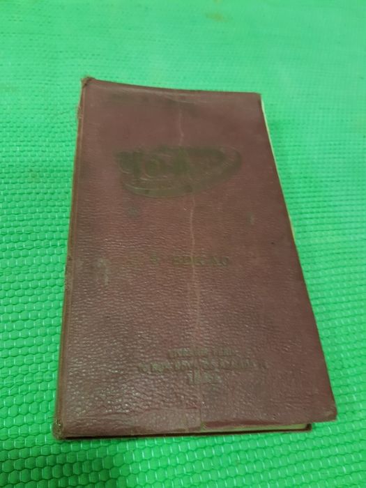 Livro antigo O Auxiliar do Chauffeur