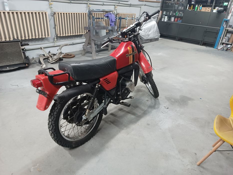 Kawasaki KE 125 z dokumentami
