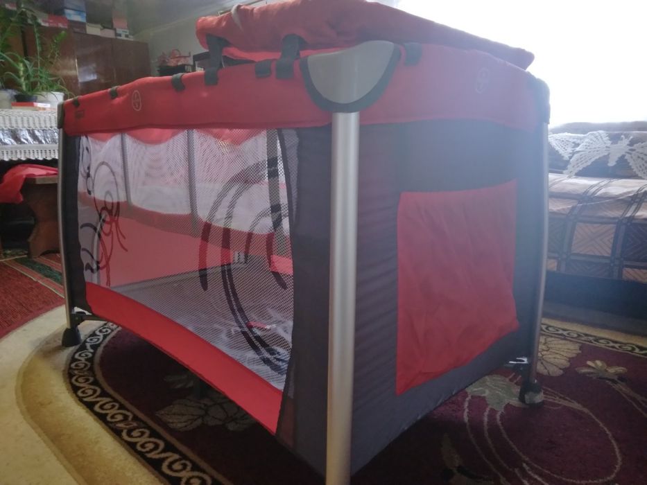 Ліжечко - манеж з пеленатором. Touragoo. НОВЕ