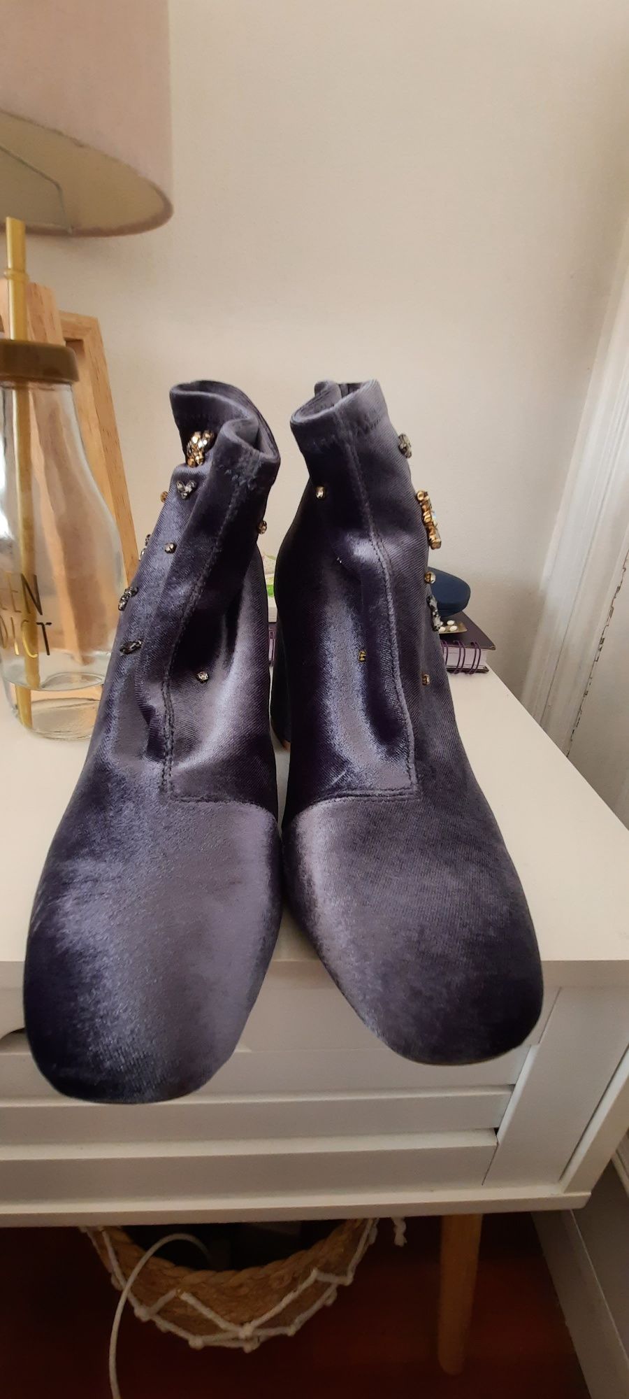 Botins veludo tamanho 39 Stradivarius