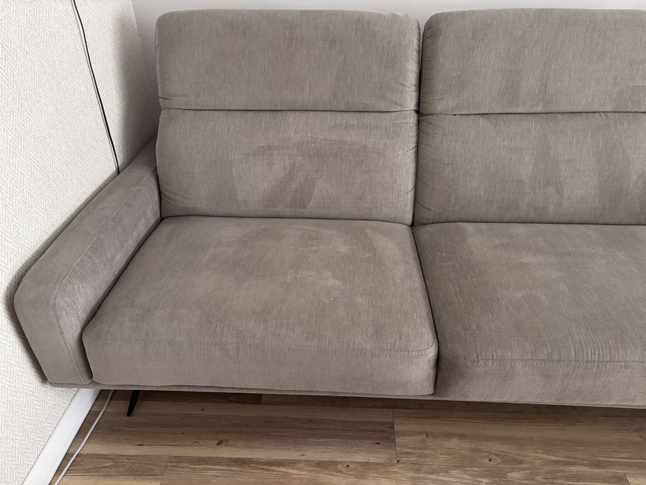 Lucrezia 3,5N sofa z regulowanymi zagłówkami