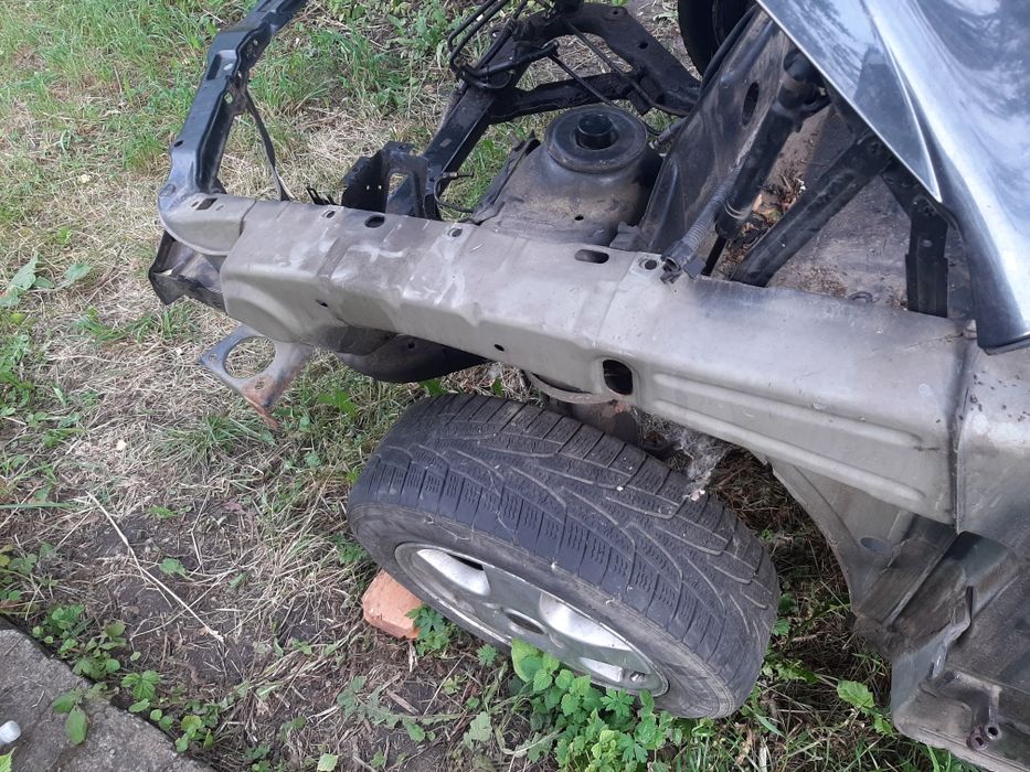 Буду різати вектра б хетчбек