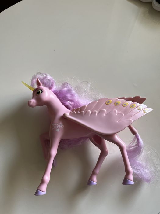 Kyara z bajki Mia i ja