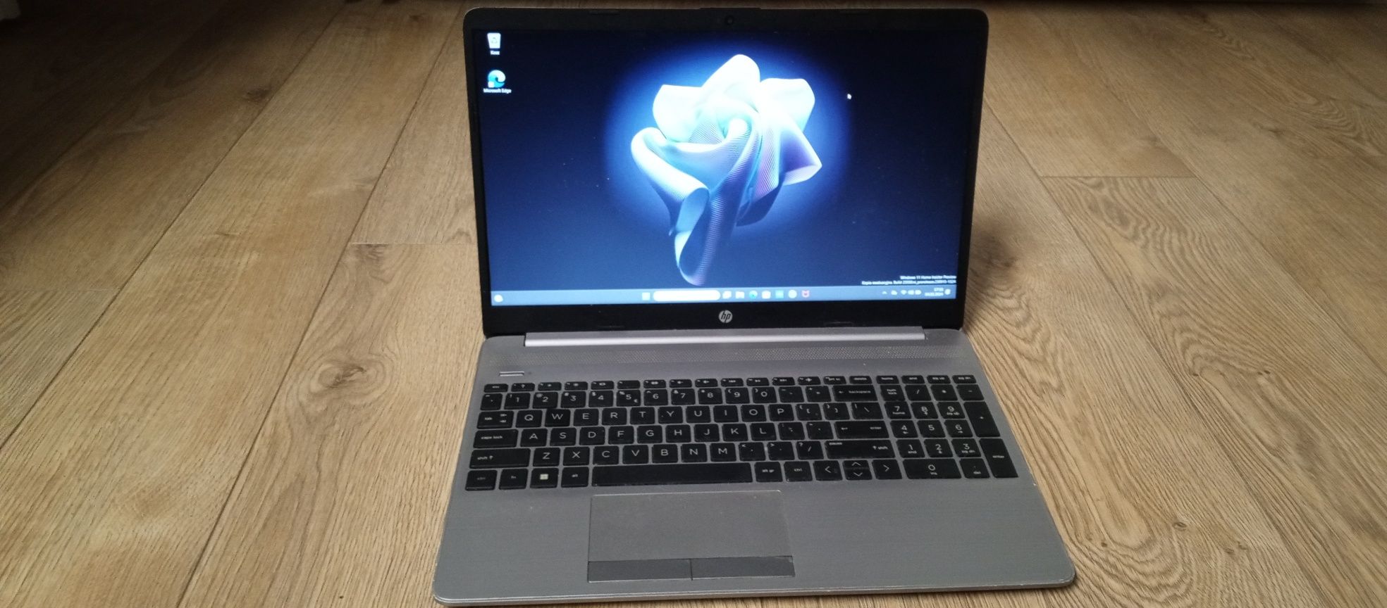 Laptop HP 250 G9