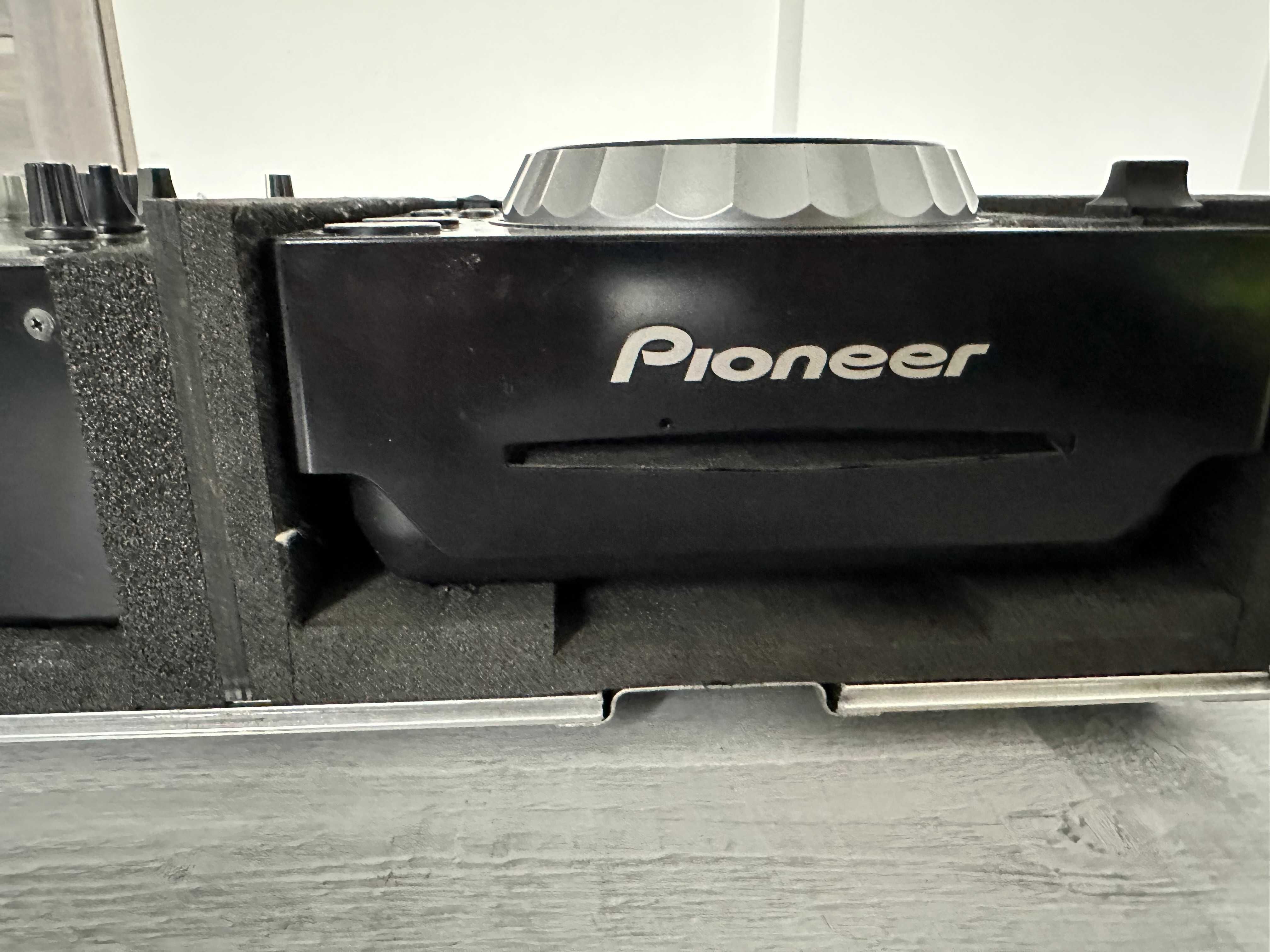 Konsola DJ 2x Pioneer CDJ 350 + mikser Pioneer DJM 400 + case