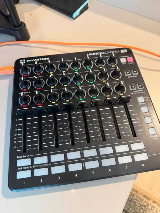 Novation Launch Control XL Mk2 kontroler