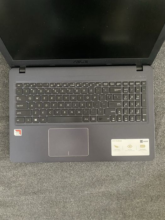 Laptop Asus f543ba-dm792t