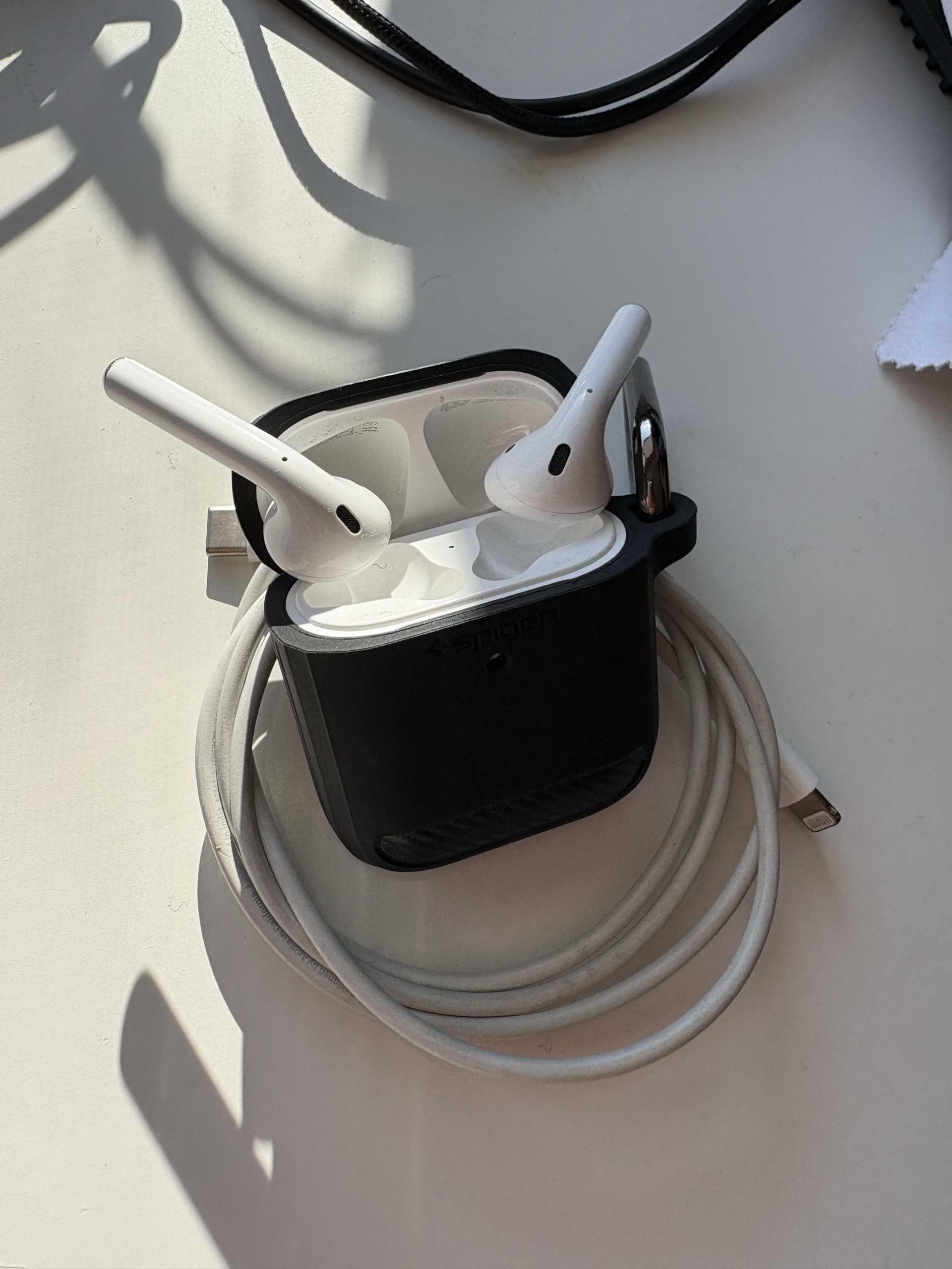 Apple AirPods 2, używane, stan idealny