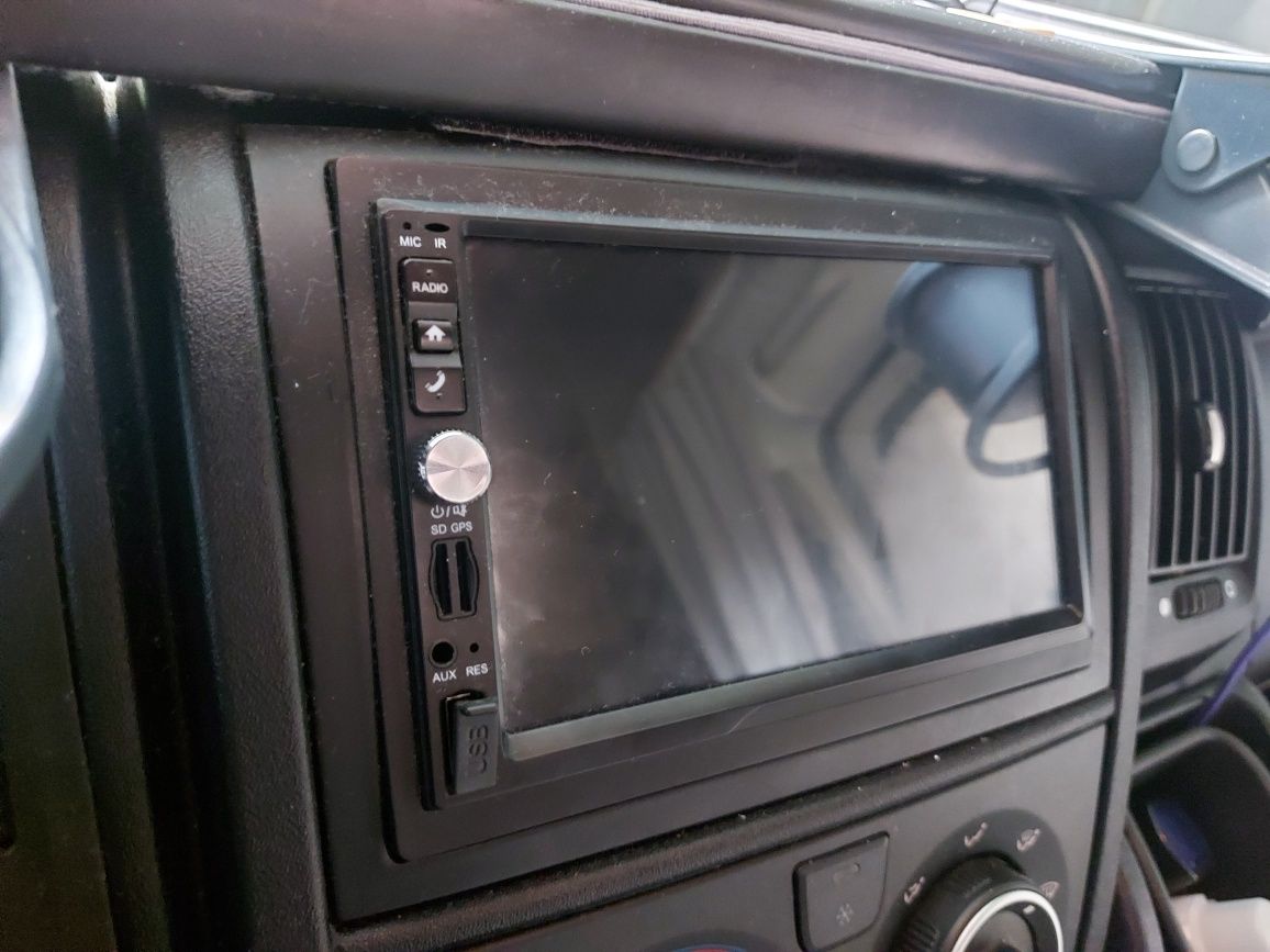 Radio Android 2DIN 4GB/64RAM 2xMicroSD 7cali Samochodowe