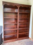 Drewniany stylowy regał, biblioteczka, ciemny brąz firmy Drexel USA