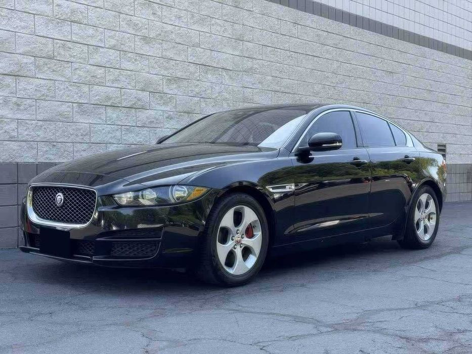 Jaguar XE 25t      2018