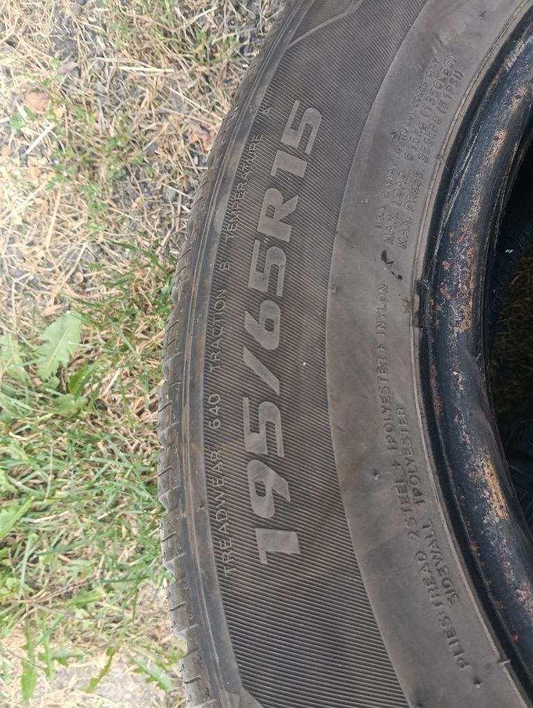 4 x LAUFENN G Fit 4S LH71 195/65R15 91H