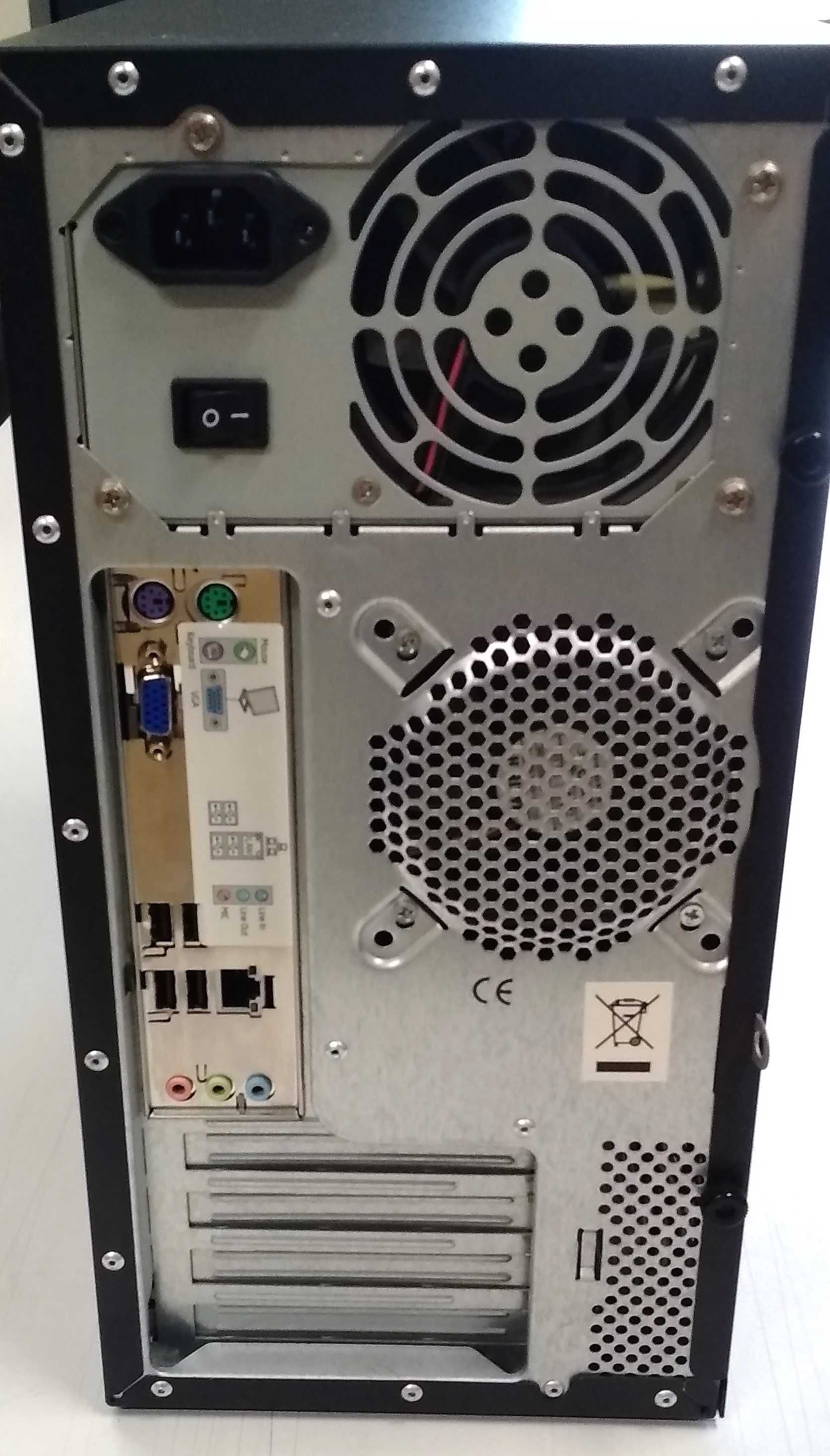 Computador Intelsys - A Funcionar