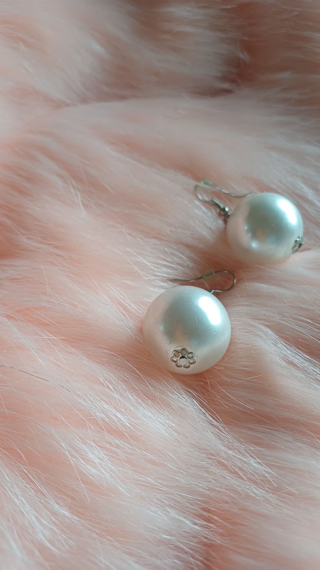 Duże kule w kolorze perły