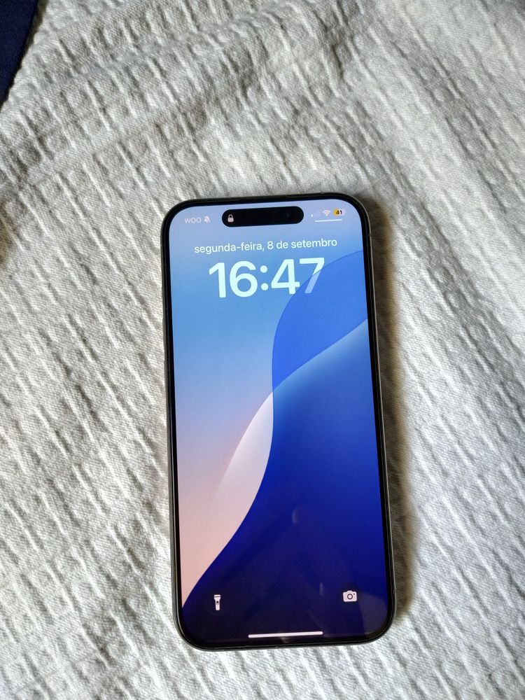 iPhone 15 Pro com garantia