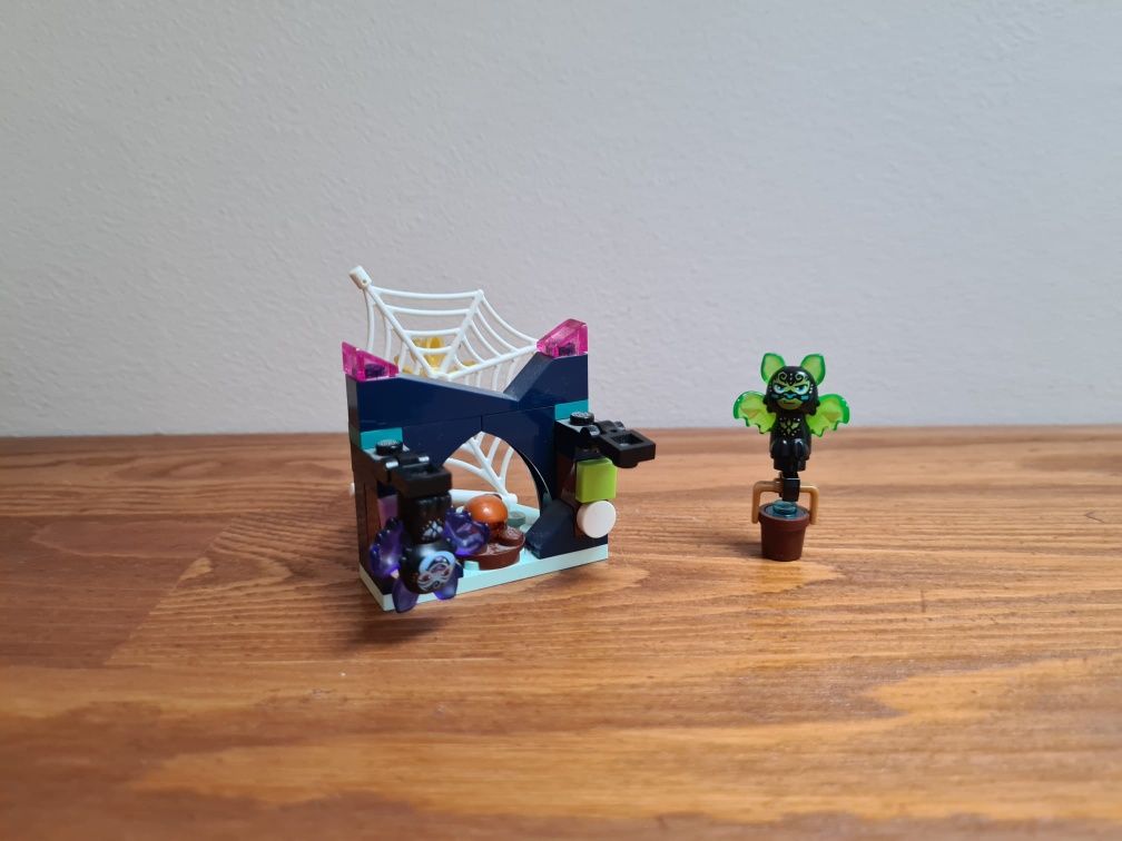 Zestaw LEGO Elves 41192 - Azari i schwytanie lwa ognia