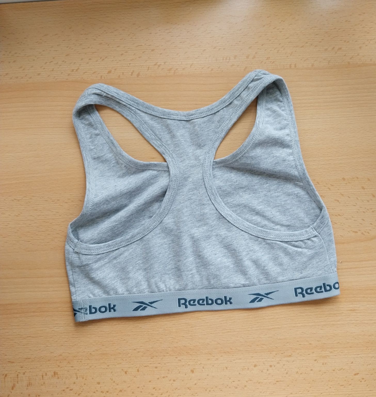 Szary bawełniany top sportowy crop top Reebok rozmiar M/38