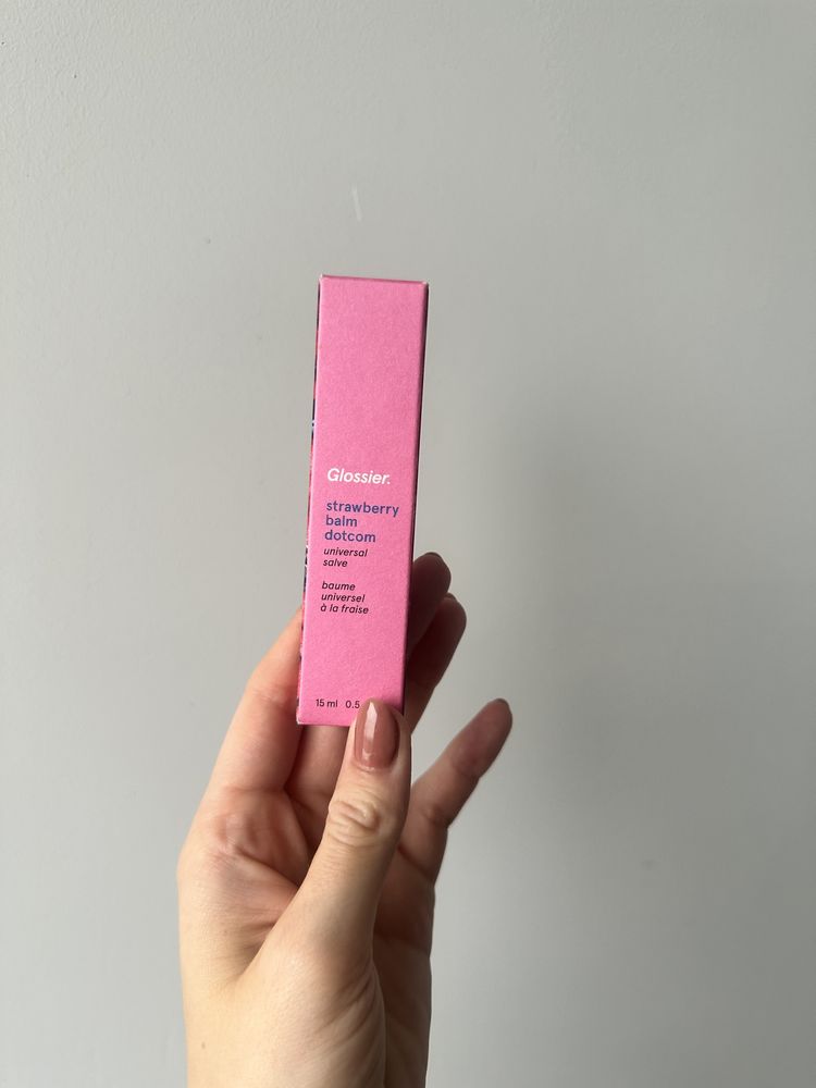 Pomadka balsam glossier truskawkowa nowa lip balm dotcom