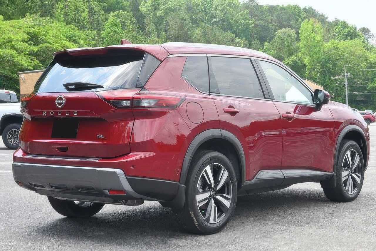 2024 Nissan Rogue SL