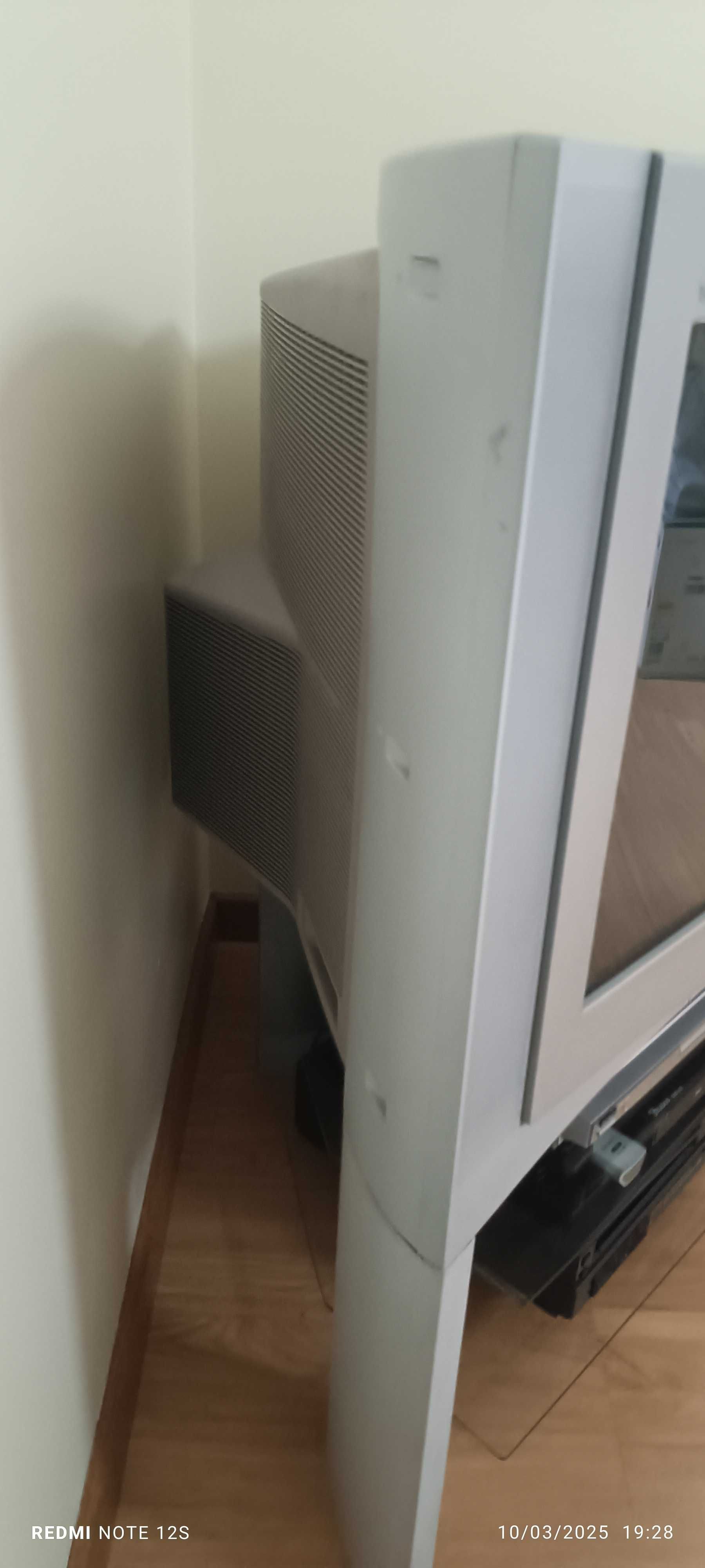 Vende-se TV sony