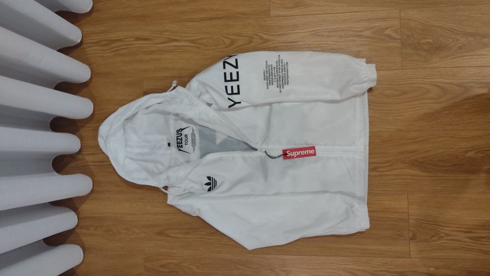 Windbreaker da Yeezy x Supreme
