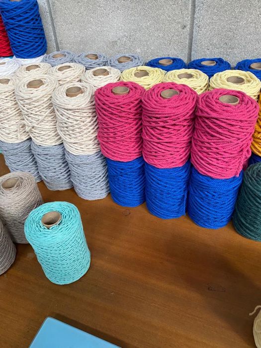 Fio mecrame 5mm , +_ 70 mt com 300 gr. Novo 3,50€