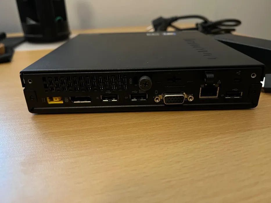 Computador Lenovo ThinkCentre M73 10AX-A0SEFR