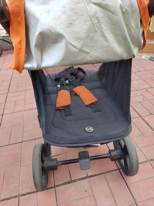 Продається дитячий прогулянковий візочок