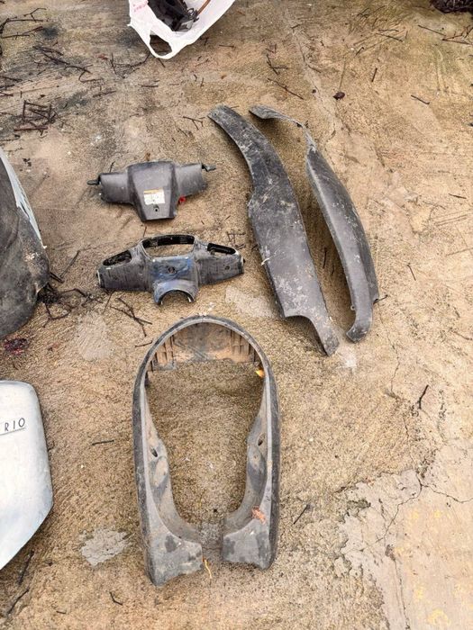 Продам пластик на aprio(априо)