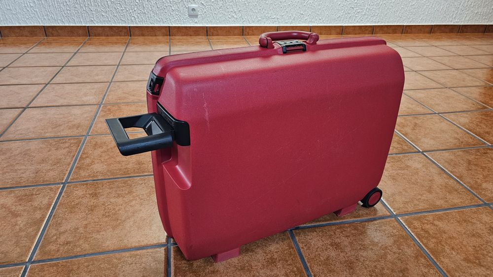 Mala rígida Samsonite 66x52x23