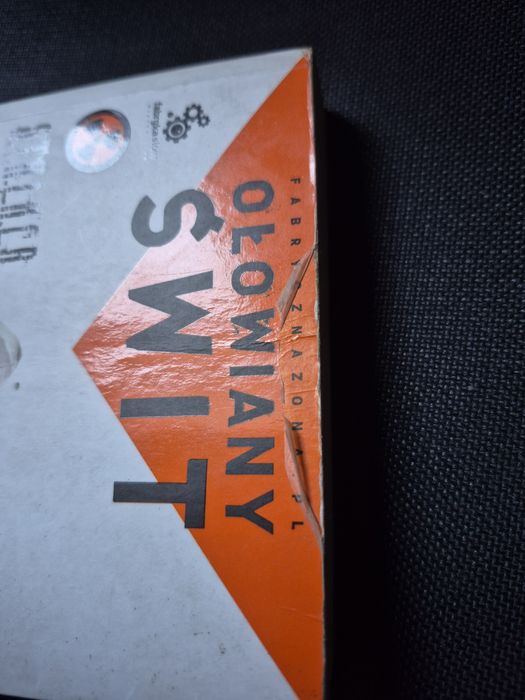 Ołowiany Świat - Michał Gołkowski