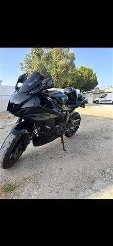 YAMAHA R7 rigorosamente nova
