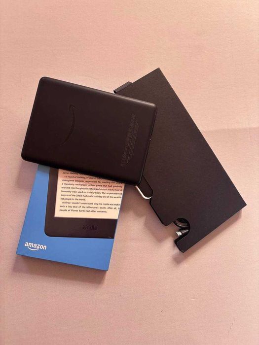 Електронна книга Amazon Kindle 10 повний комплект